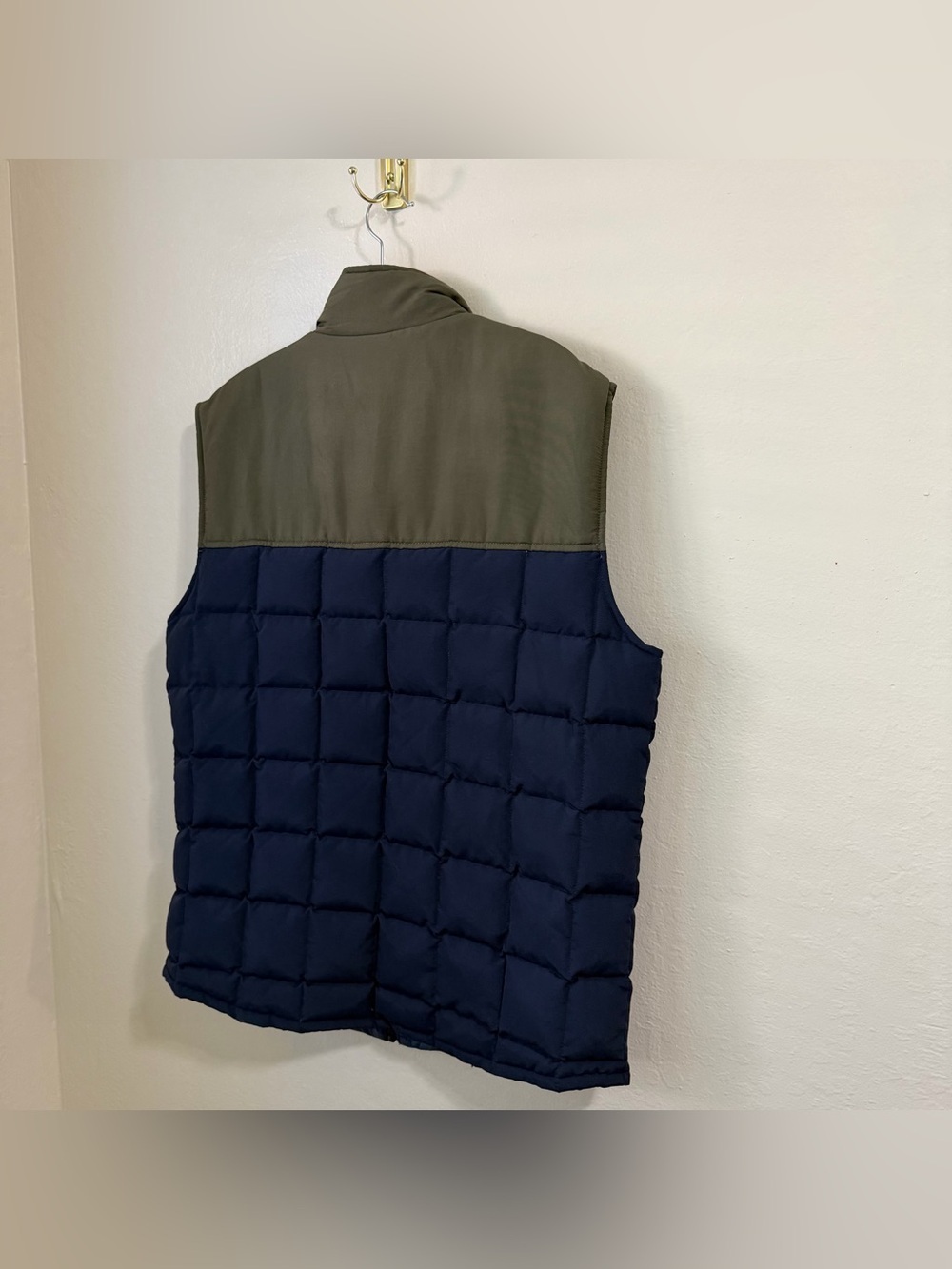 Marine Layer Sawyer Down Puffer‎ Vest Mens M Full Zip Quilted Outdoor Gorpcore - Picture 8 of 14
